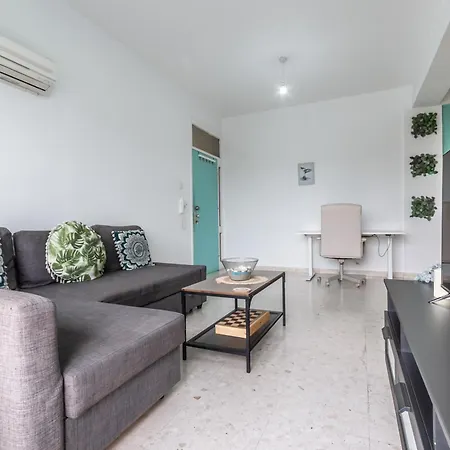 Sea-esta Seaview Apartment, 200 Meters To The
