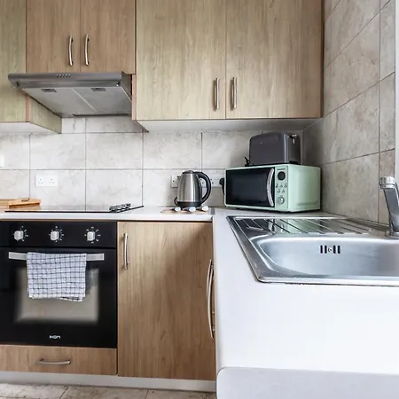 Sea-esta Seaview Apartment, 200 Meters To The Daire Larnaca