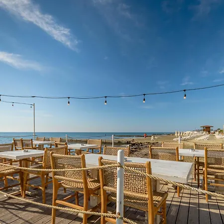 Sea-esta Seaview Apartment, 200 Meters To The *