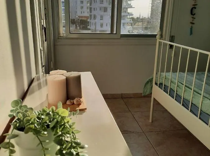 Sea-esta Seaview Apartment, 200 Meters To The * Larnaca