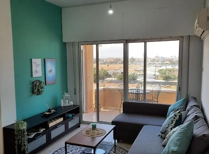 Sea-esta Seaview Apartment, 200 Meters To The * Larnaca